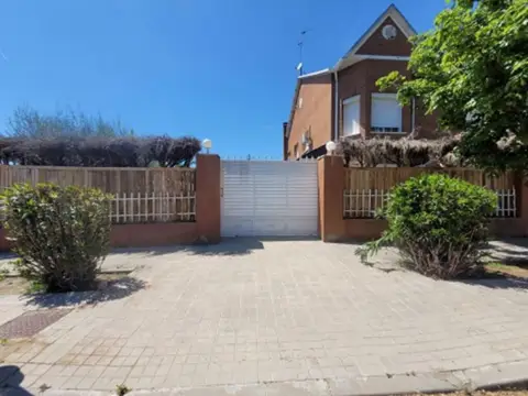 Chalet en calle de Antonio Machado, 11